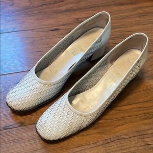 Vintage Made in Italy Woven White Leather Heels 60s/70s